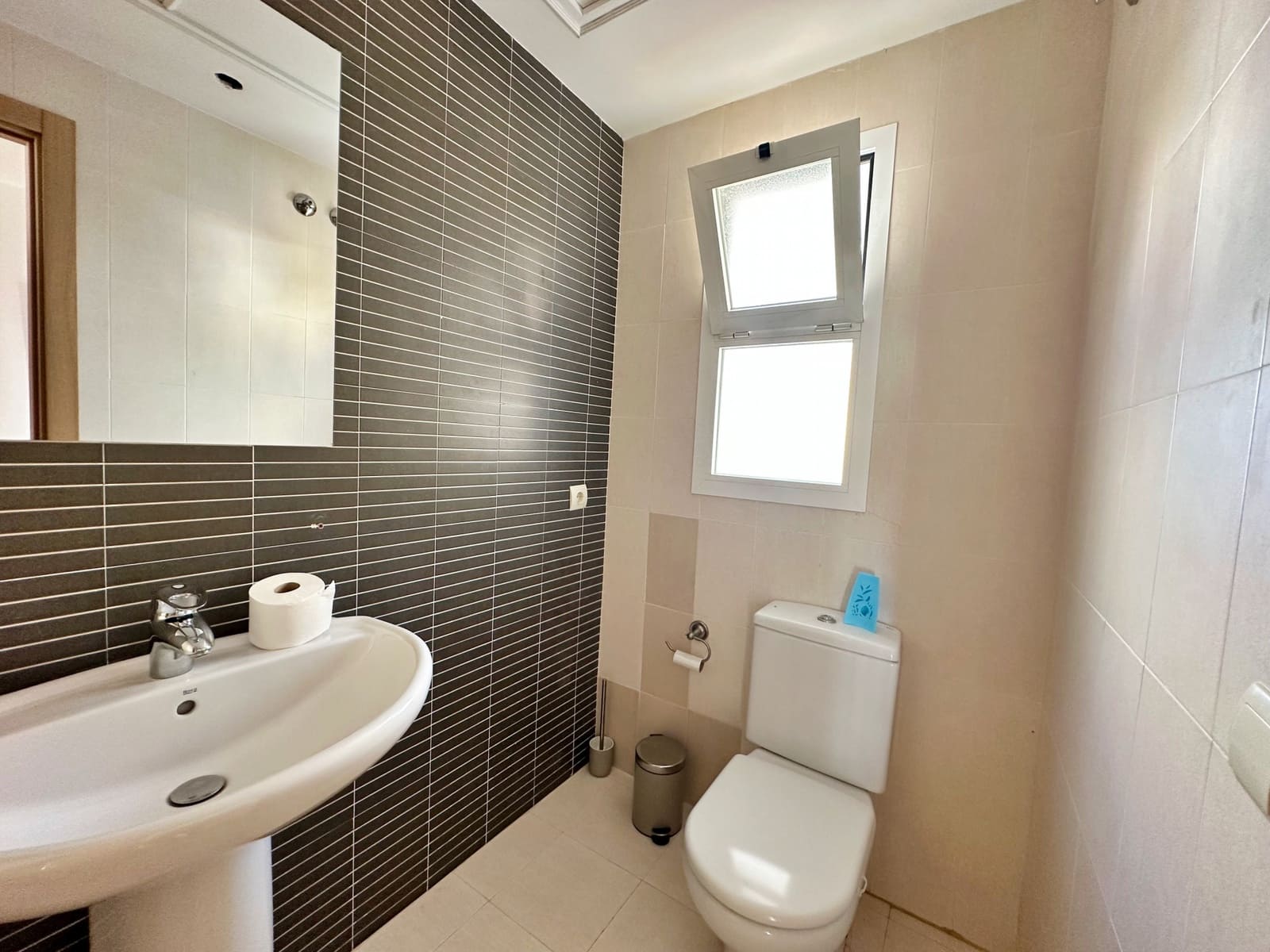 3 soverom Kjedet enebolig til salgs i Benahavis med svømmebasseng garasje - € 649 950 (Ref: 9246187)