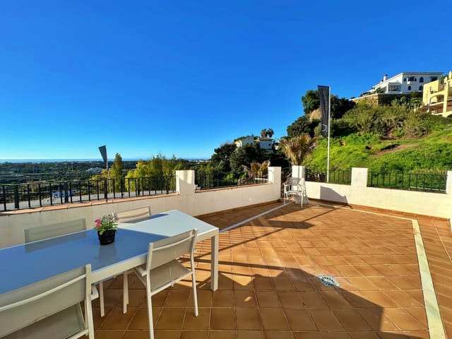 3 quarto Moradia Geminada para venda em Benahavís com piscina garagem - 649 900 € (Ref: 9246187)