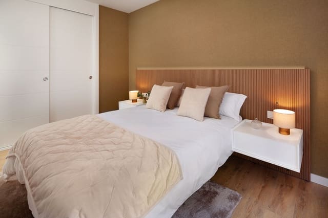 2 quarto Apartamento para venda em Estepona com piscina garagem - 549 000 € (Ref: 9251629)