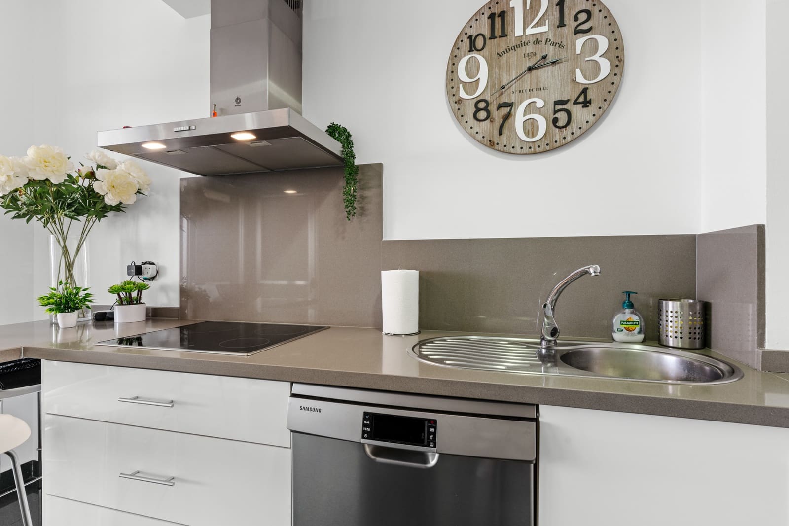 3 sypialnia Apartament na sprzedaż w Manilva z basenem garażem - 349 950 € (Ref: 9293475)