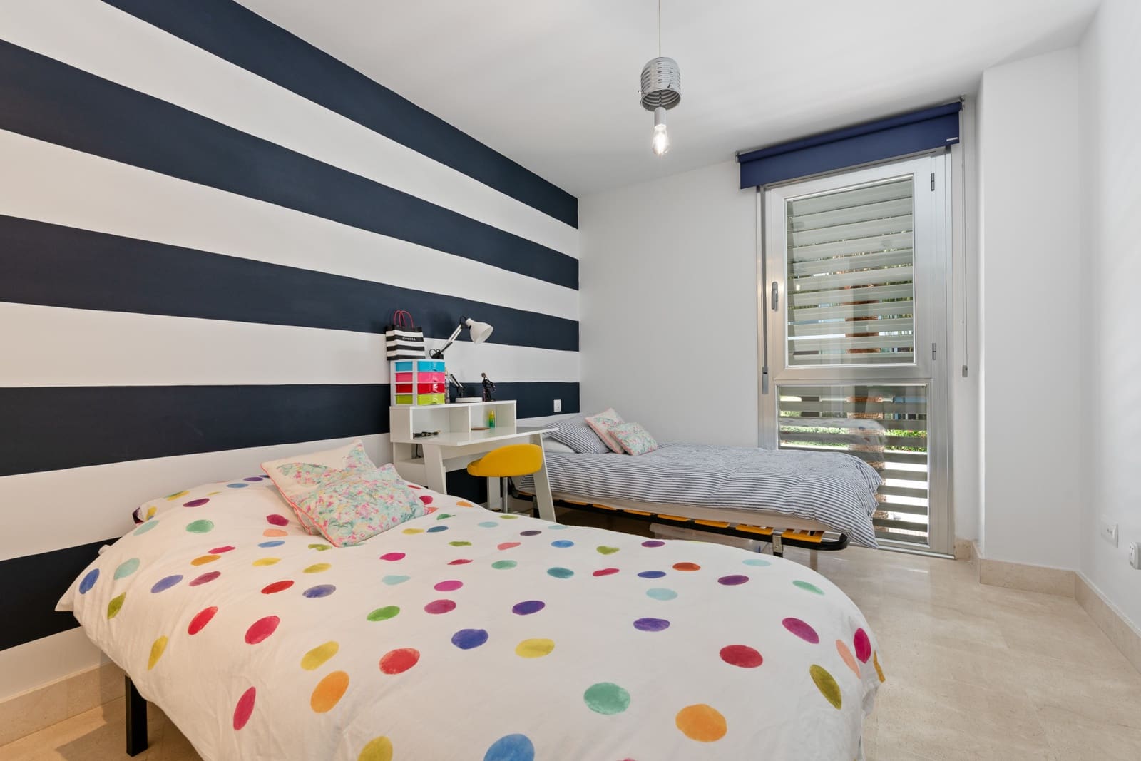 3 sypialnia Apartament na sprzedaż w Manilva z basenem garażem - 349 950 € (Ref: 9293475)