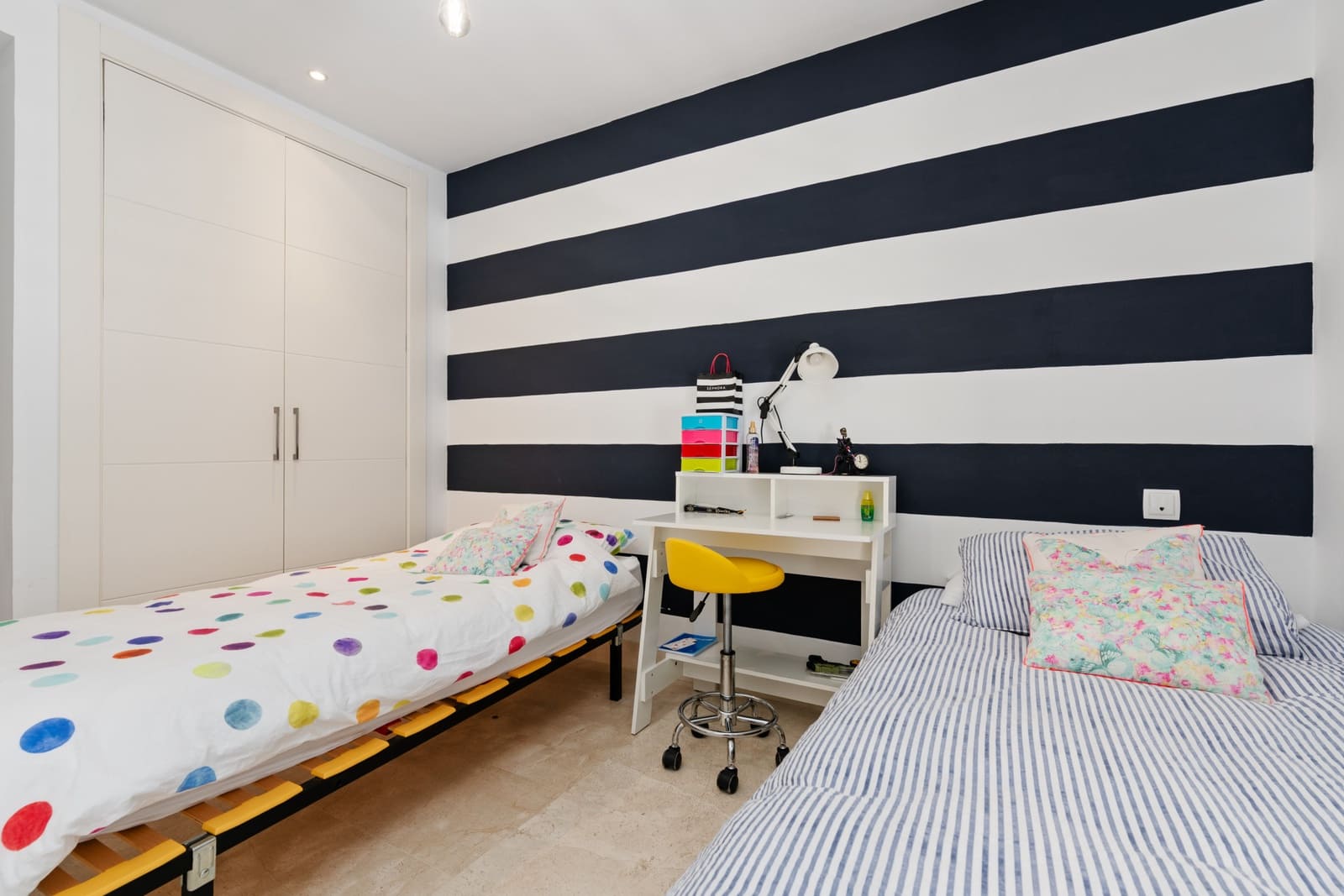 3 sypialnia Apartament na sprzedaż w Manilva z basenem garażem - 349 950 € (Ref: 9293475)