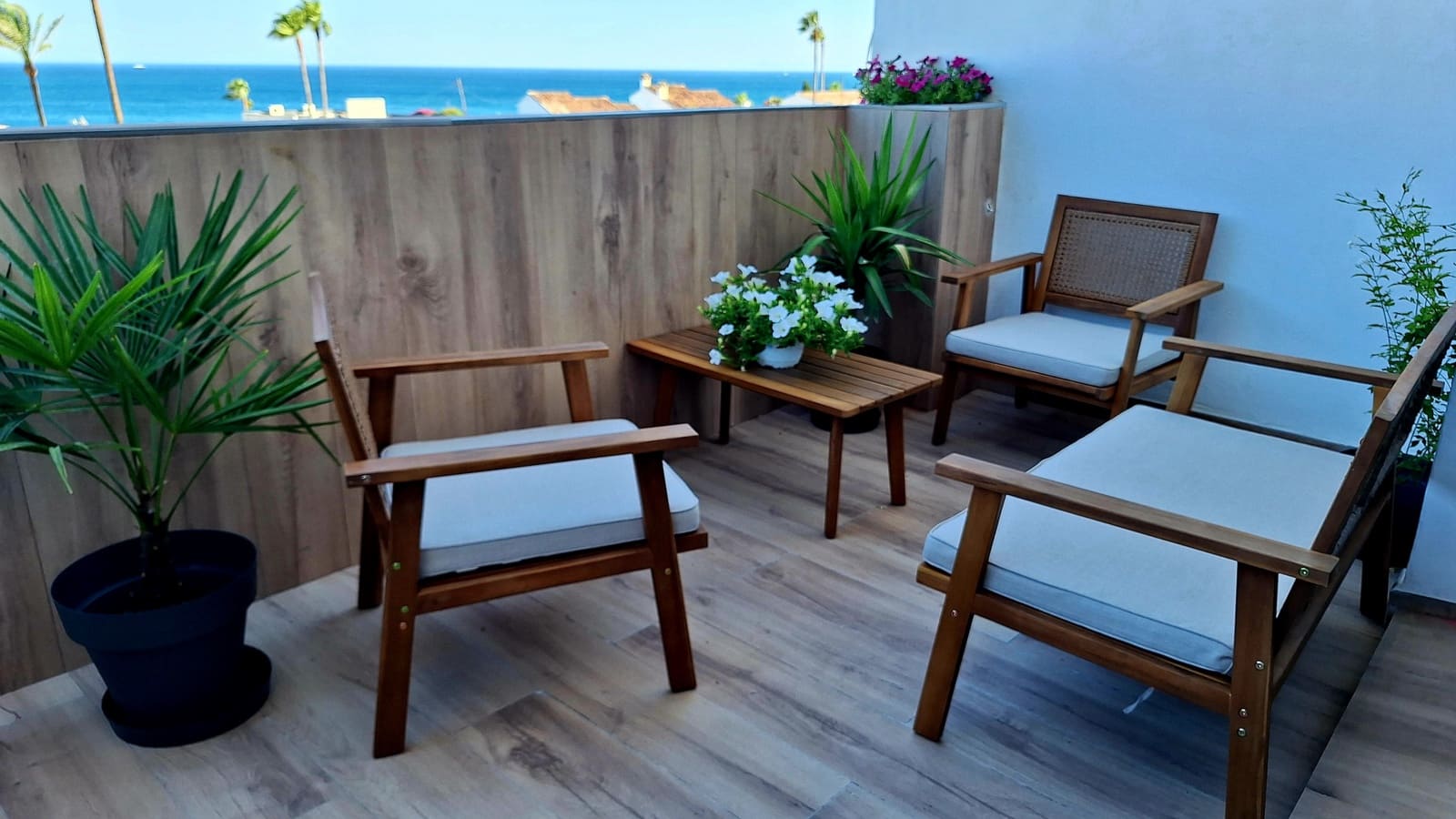 3 sypialnia Penthouse na sprzedaż w Estepona z garażem - 429 900 € (Ref: 9378427)