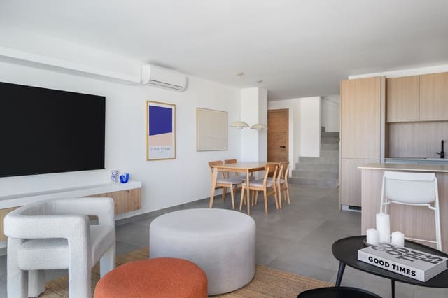 3 soveværelse Lejlighed til salg i El Paraiso, Estepona - € 749.000 (Ref: 9447340)