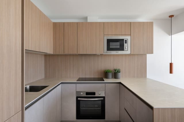 3 soveværelse Lejlighed til salg i El Paraiso, Estepona - € 749.000 (Ref: 9447340)
