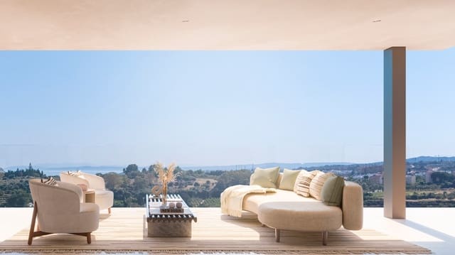 Apartamento de 3 habitaciones en Cancelada, Estepona en venta con piscina garaje - 730.000 € (Ref: 9454762)