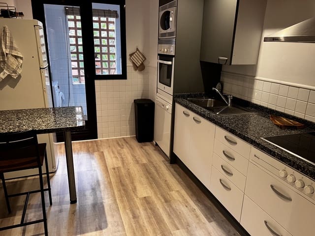 2 sypialnia Apartament na sprzedaż w Marbella z basenem garażem - 359 000 € (Ref: 9511215)