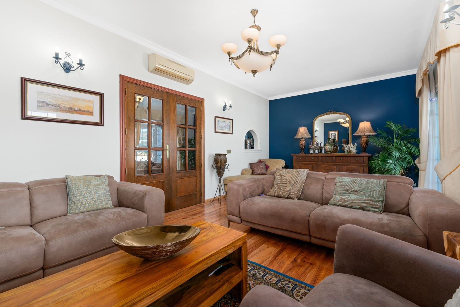 4 bedroom Villa for sale in Mijas Costa with pool garage - € 760,000 (Ref: 9521674)