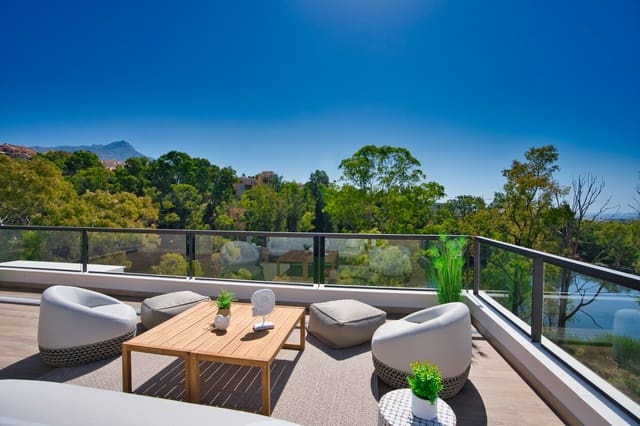 3 soverom Penthouse til salgs i Nueva Andalucia, Marbella med svømmebasseng garasje - € 950 000 (Ref: 9535073)