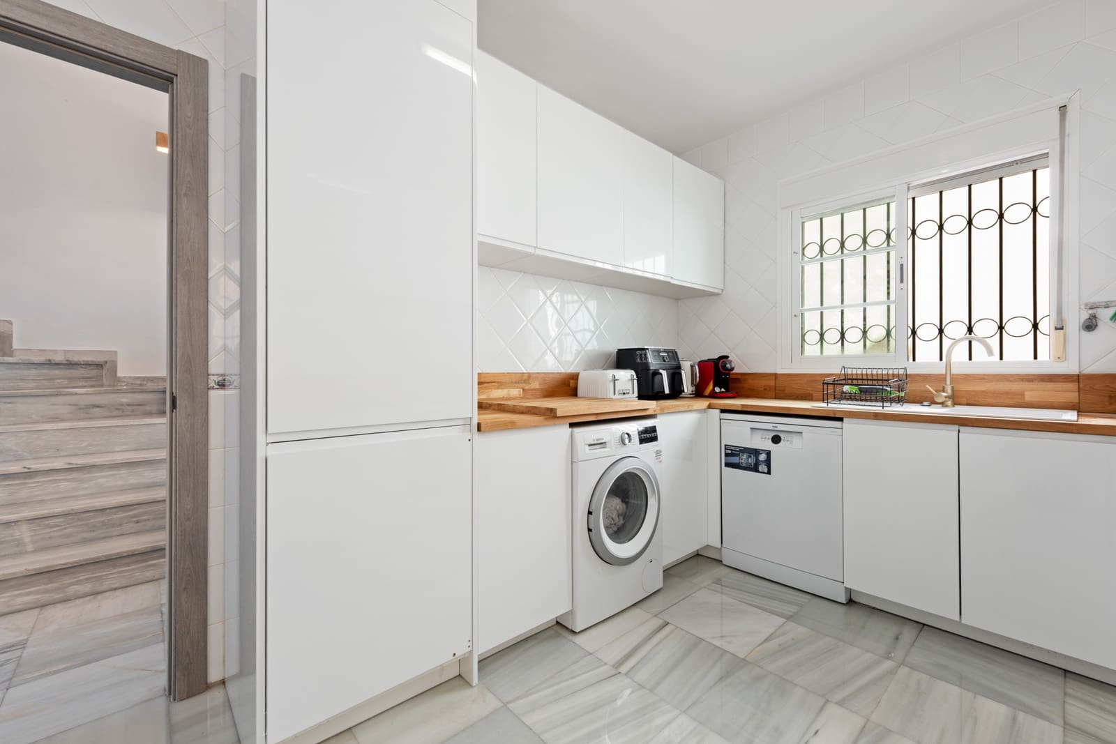 4 sypialnia Willa na sprzedaż w Bel-Air z basenem garażem - 795 000 € (Ref: 9552416)