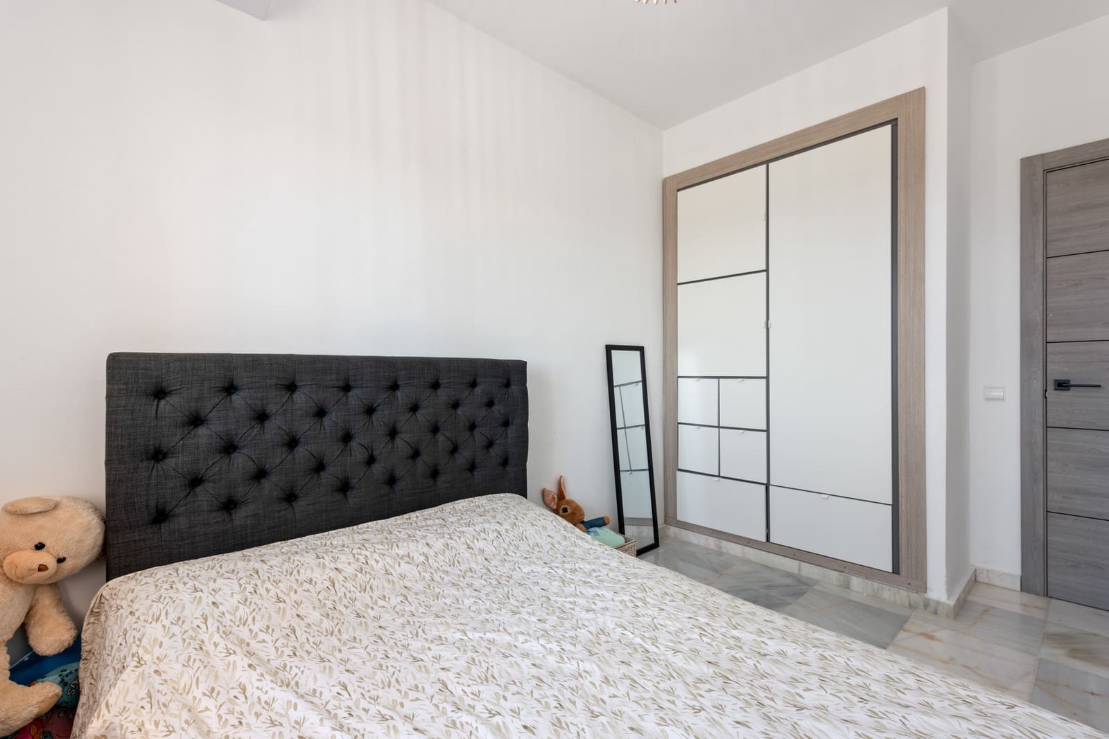 4 sypialnia Willa na sprzedaż w Bel-Air z basenem garażem - 795 000 € (Ref: 9552416)