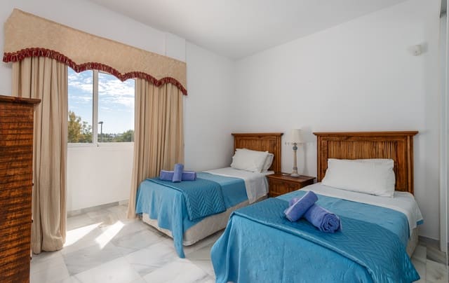 3 bedroom Townhouse for sale in Benahavís with pool garage - € 595,000 (Ref: 9588945)