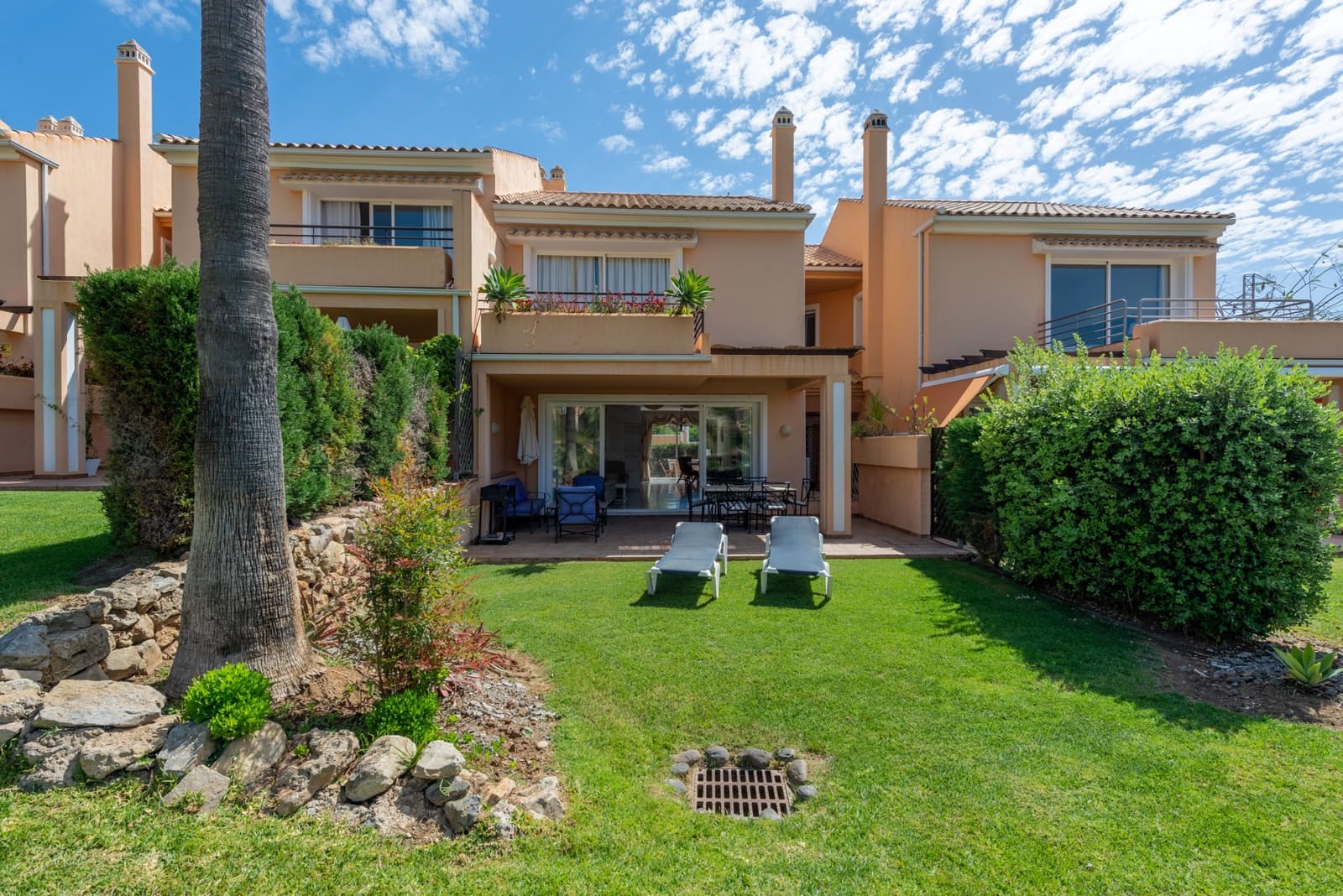 3 soveværelse Byhus til salg i Benahavis med swimmingpool garage - € 595.000 (Ref: 9588945)