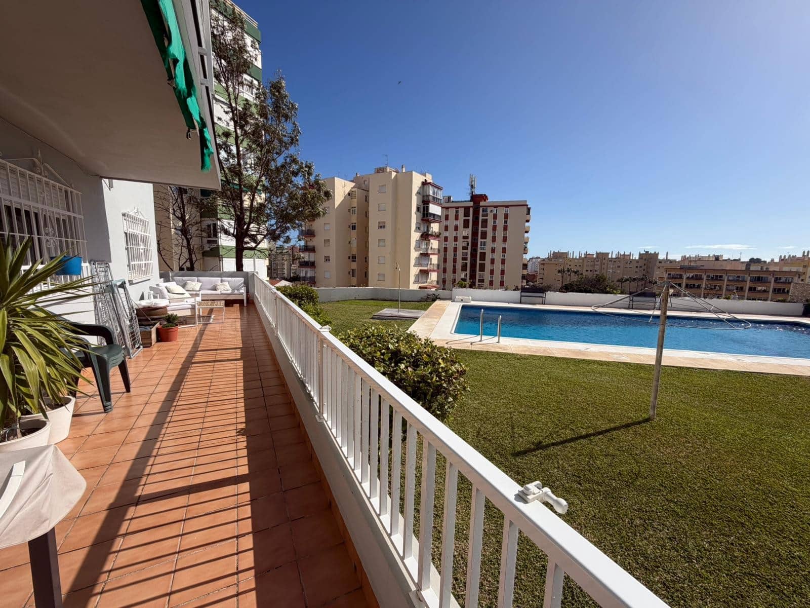3 slaapkamer Appartement te koop in Fuengirola met zwembad garage - € 398.000 (Ref: 9618756)