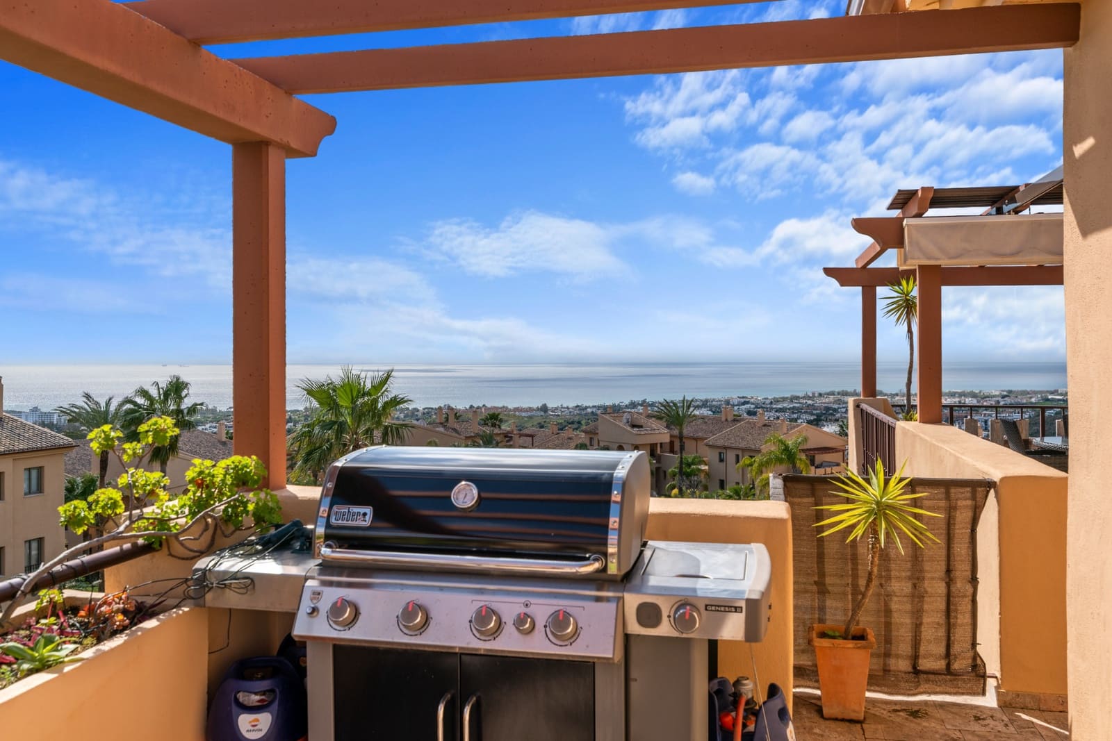 3 Zimmer Penthouse zu verkaufen in Benahavis mit Pool Garage - 949.950 € (Ref: 9657265)