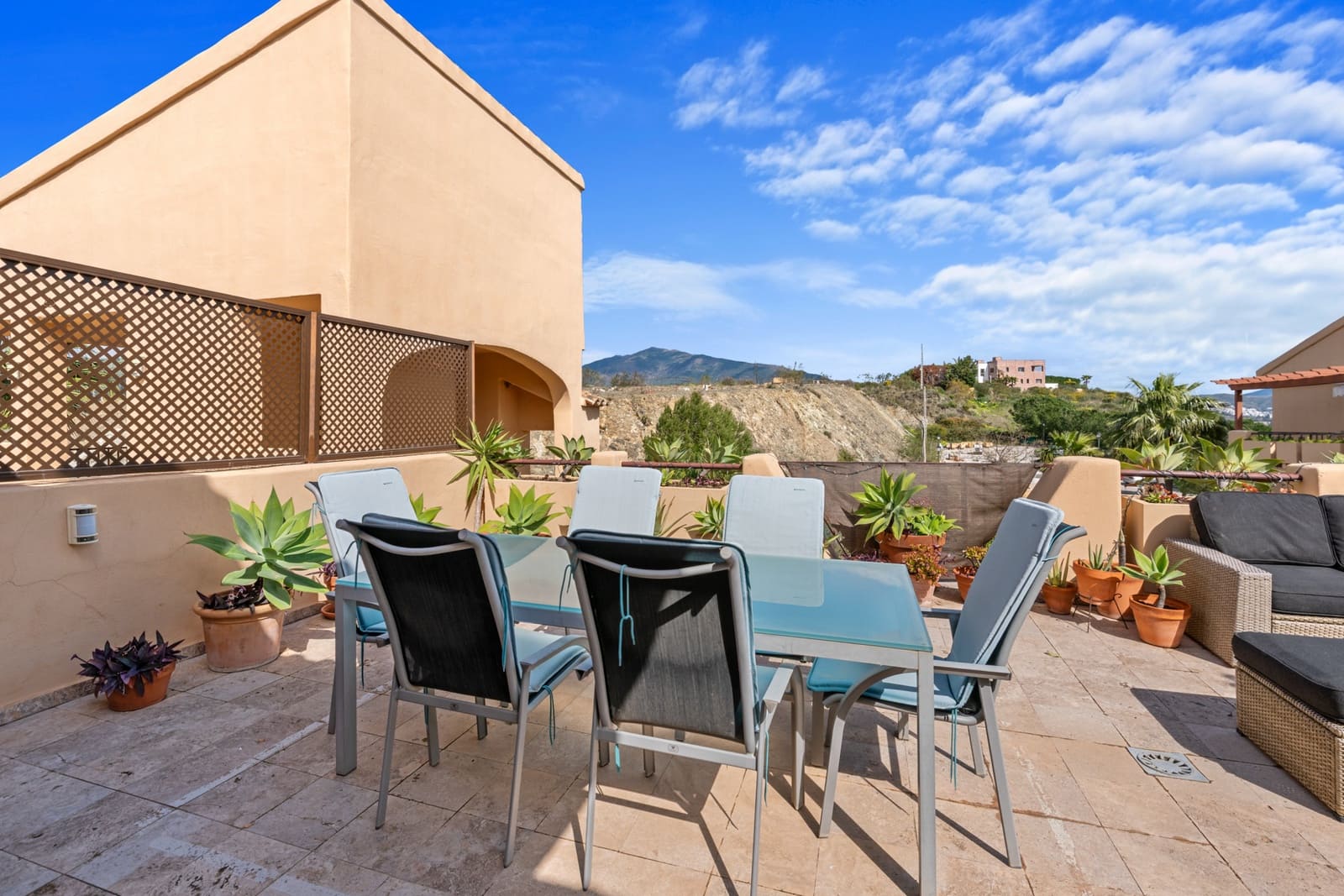 3 Zimmer Penthouse zu verkaufen in Benahavis mit Pool Garage - 949.950 € (Ref: 9657265)