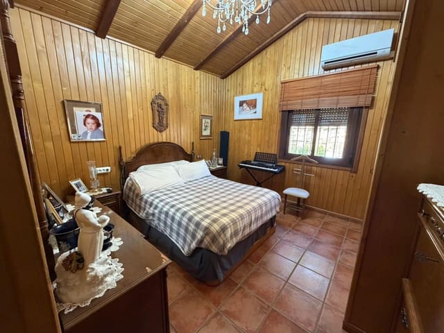 3 chambre Finca/Maison de Campagne à vendre à El Padrón, Estepona avec piscine garage - 525 000 € (Ref: 9697796)