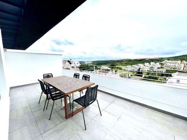 3 quarto Penthouse para venda em Estepona com piscina garagem - 475 000 € (Ref: 9697799)