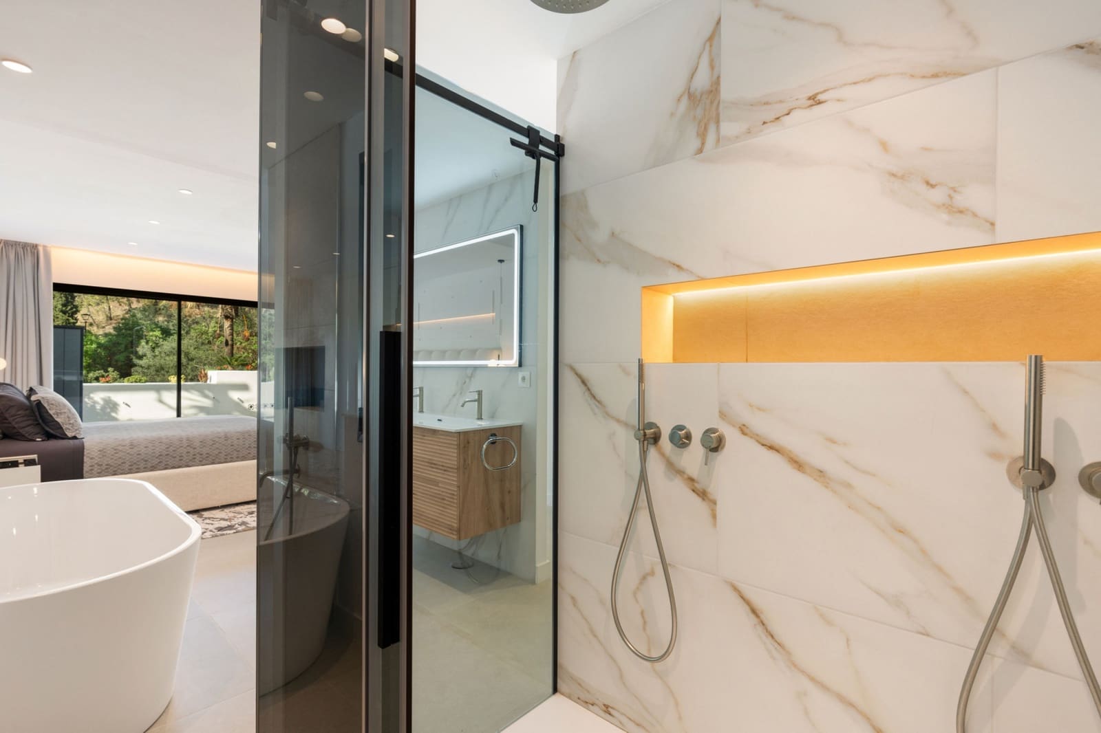 3 sovrum Lägenhet till salu i Marbella med pool garage - 1 495 000 € (Ref: 9772482)