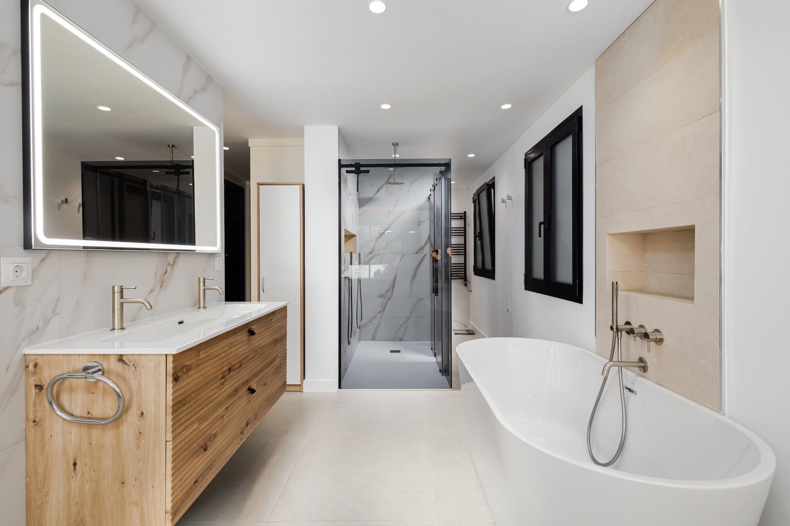 3 sovrum Lägenhet till salu i Marbella med pool garage - 1 495 000 € (Ref: 9772482)