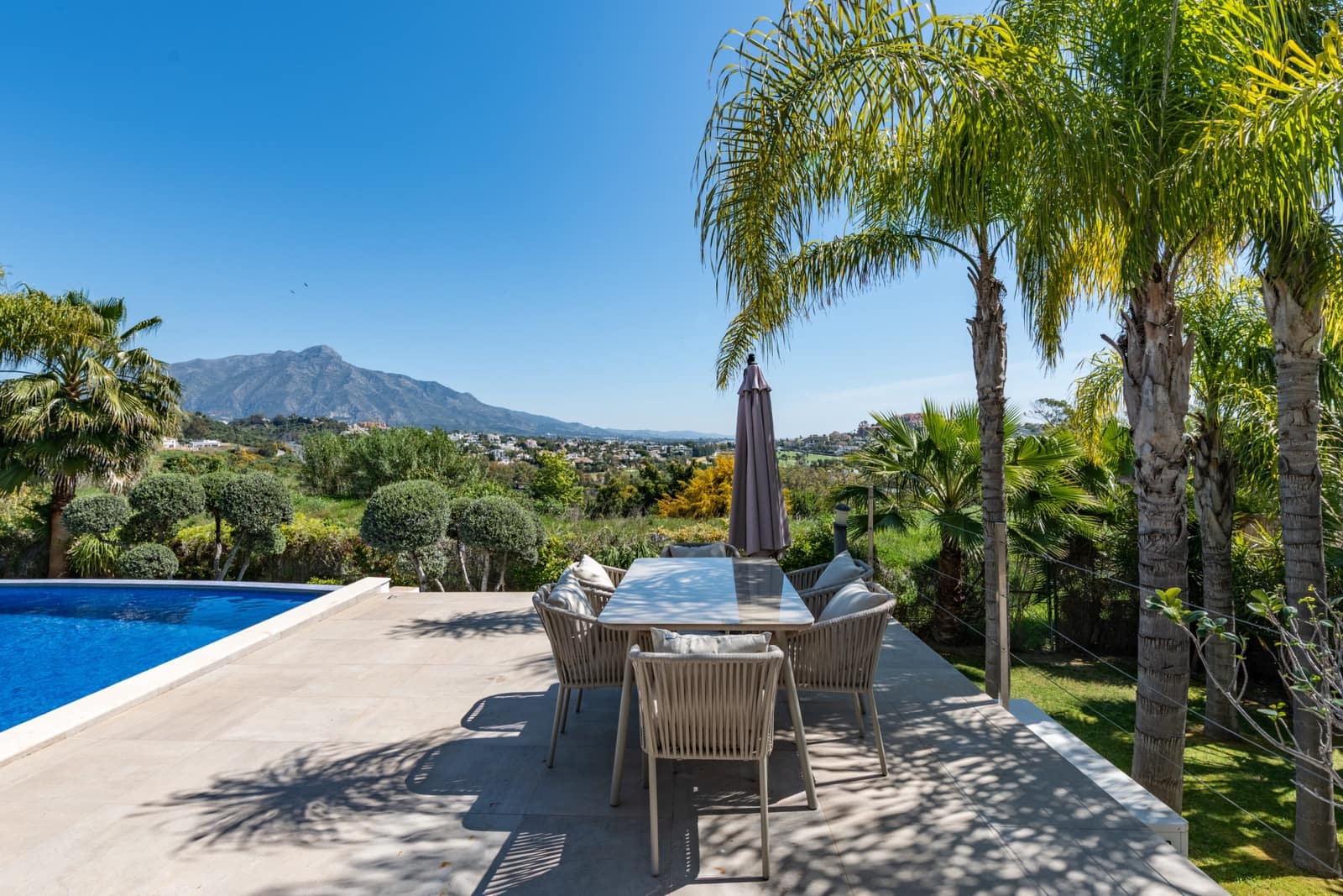 3 camera da letto Villa in vendita in La Quinta con piscina garage - 3.750.000 € (Rif: 9786727)