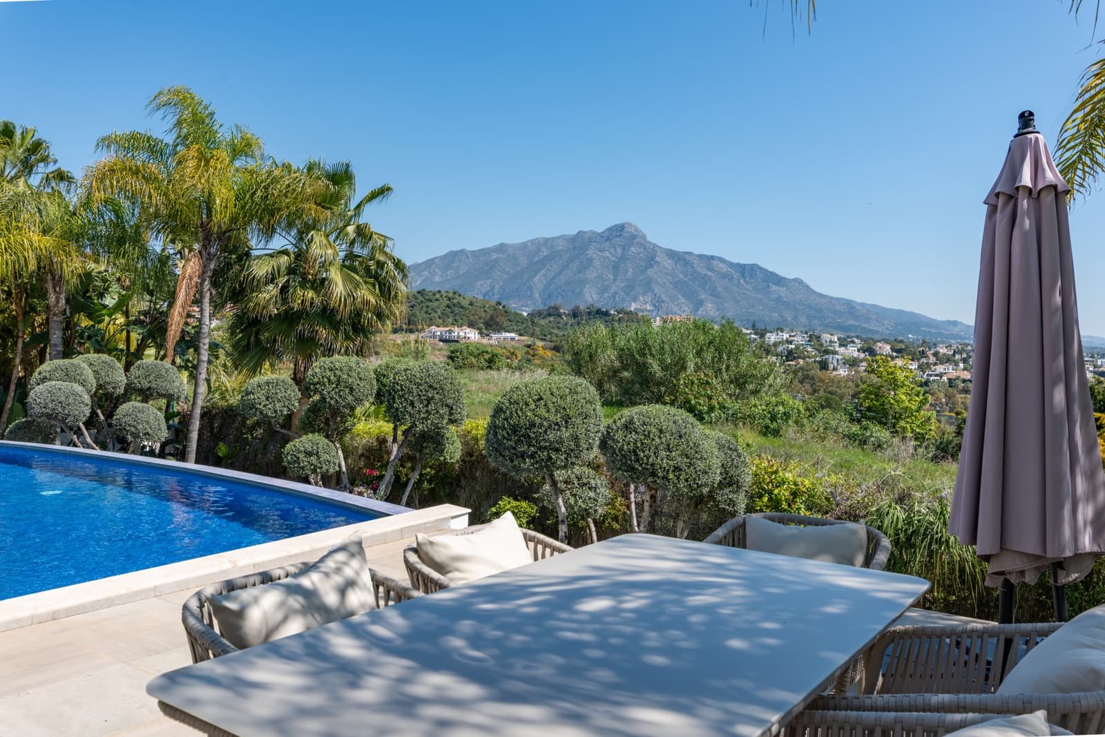 3 camera da letto Villa in vendita in La Quinta con piscina garage - 3.750.000 € (Rif: 9786727)