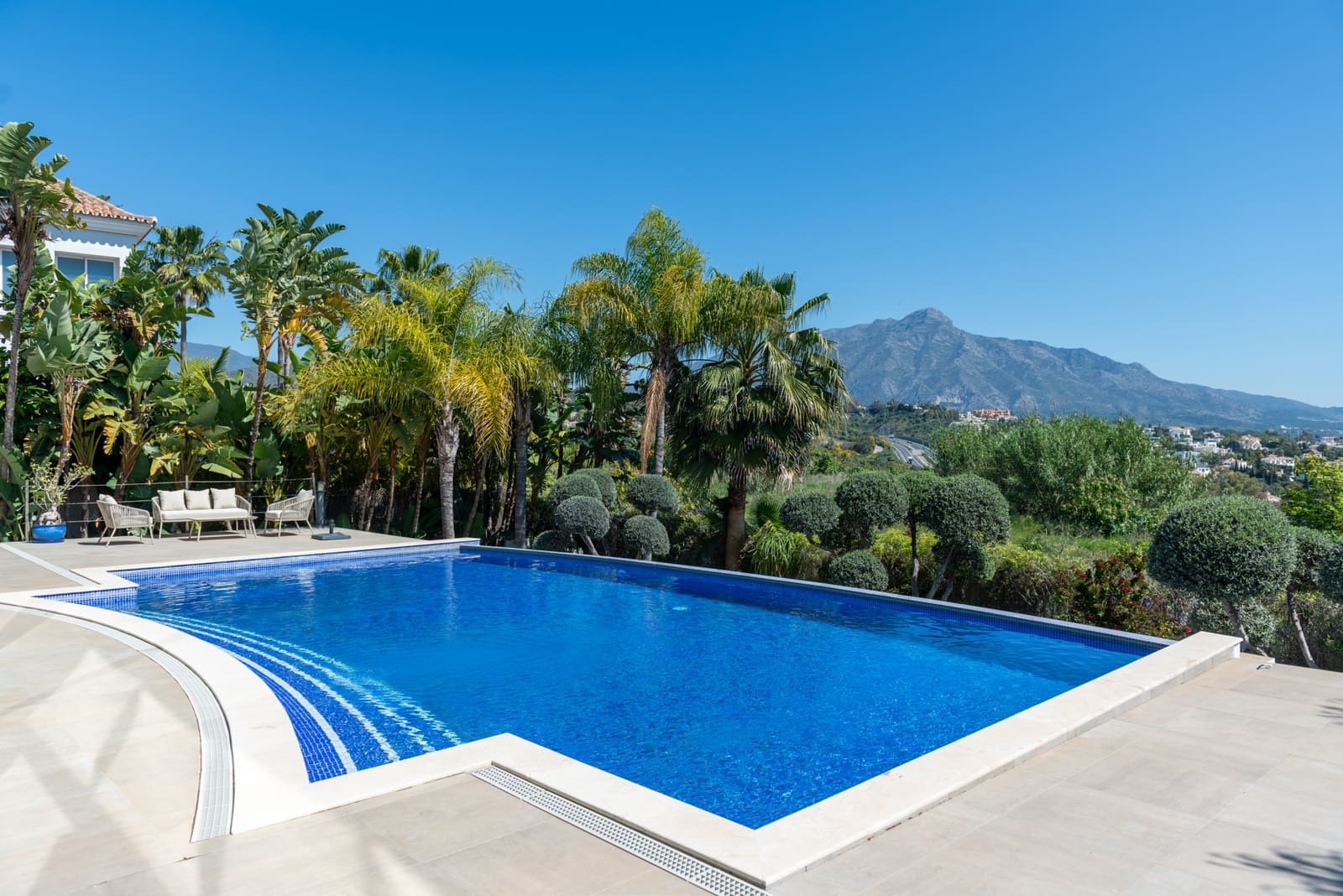 3 camera da letto Villa in vendita in La Quinta con piscina garage - 3.750.000 € (Rif: 9786727)