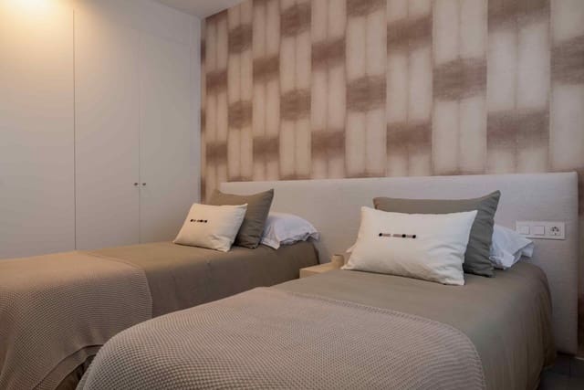 2 bedroom Apartment for sale in Alto de los Monteros, Marbella with pool garage - € 575,000 (Ref: 9833042)