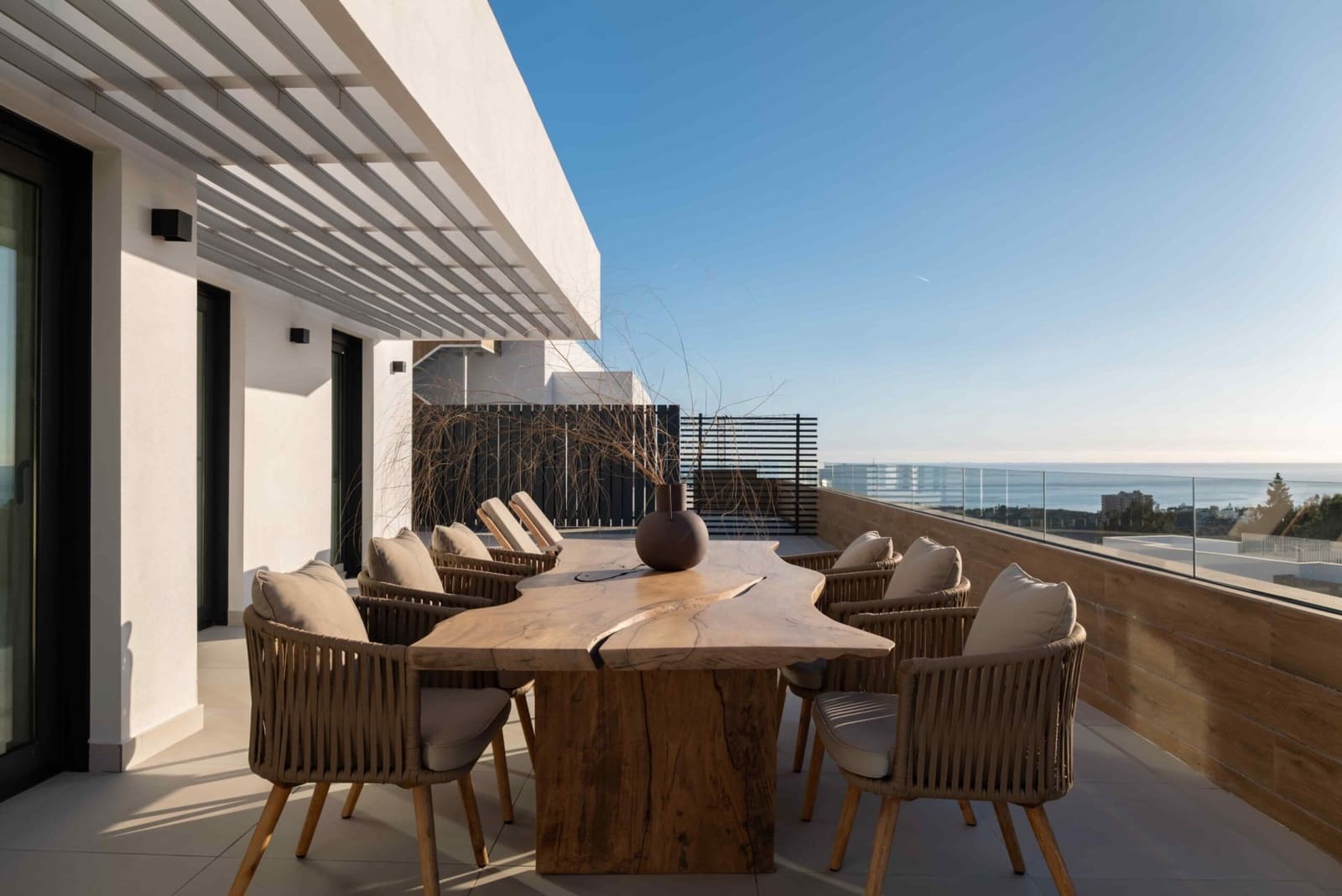 3 bedroom Penthouse for sale in Marbella with pool garage - € 1,150,000 (Ref: 9834306)