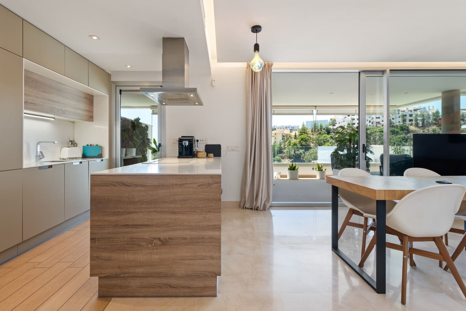 3 soveværelse Lejlighed til salg i Benahavis med swimmingpool garage - € 620.000 (Ref: 9844276)