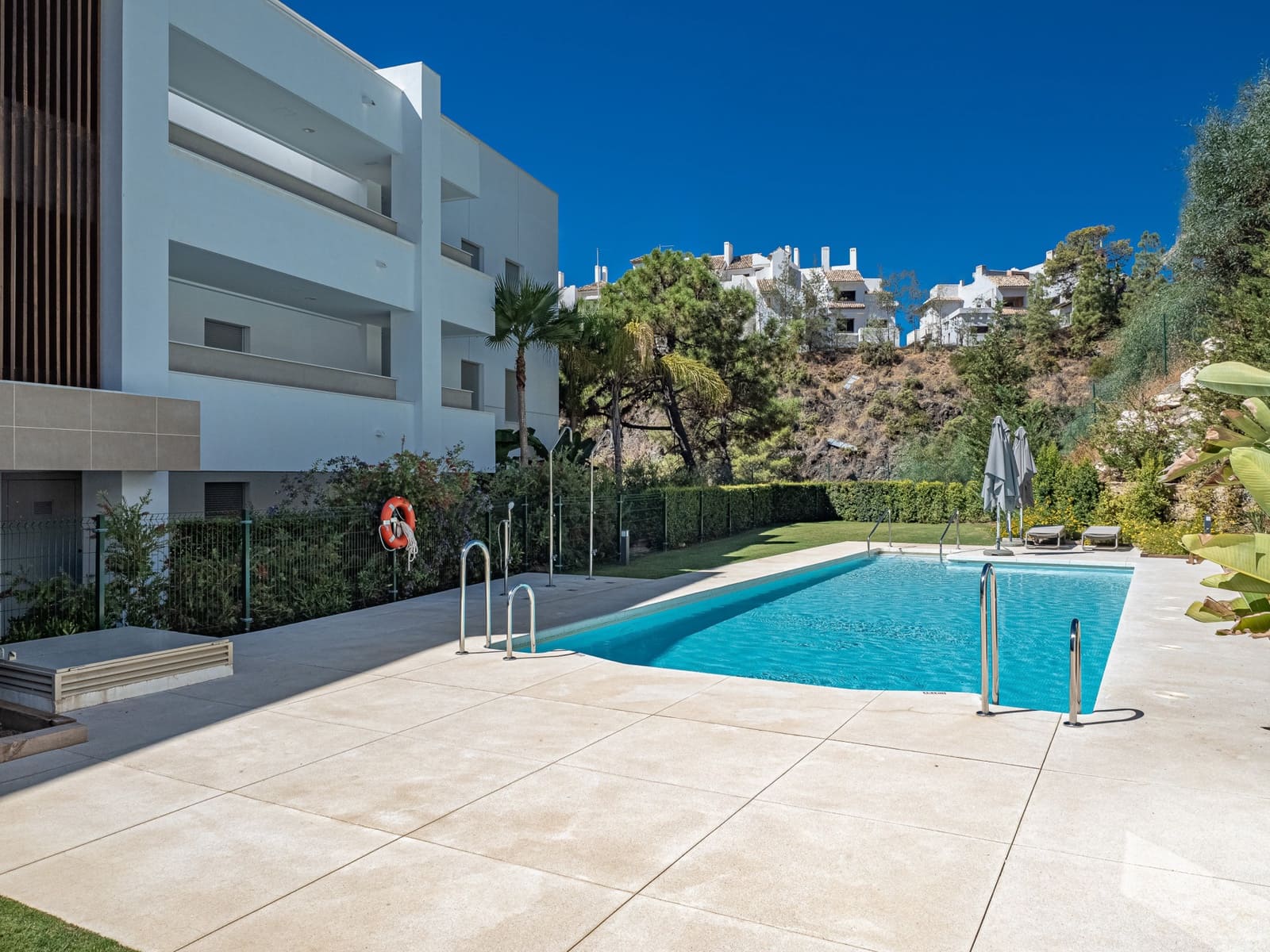 3 soveværelse Lejlighed til salg i Benahavis med swimmingpool garage - € 620.000 (Ref: 9844276)
