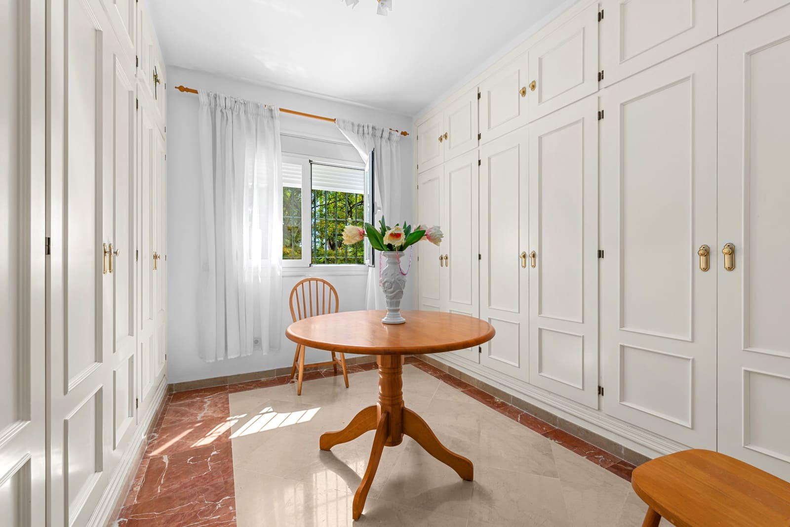 4 Zimmer Villa zu verkaufen in San Pedro de Alcantara mit Pool Garage - 1.850.000 € (Ref: 9898563)