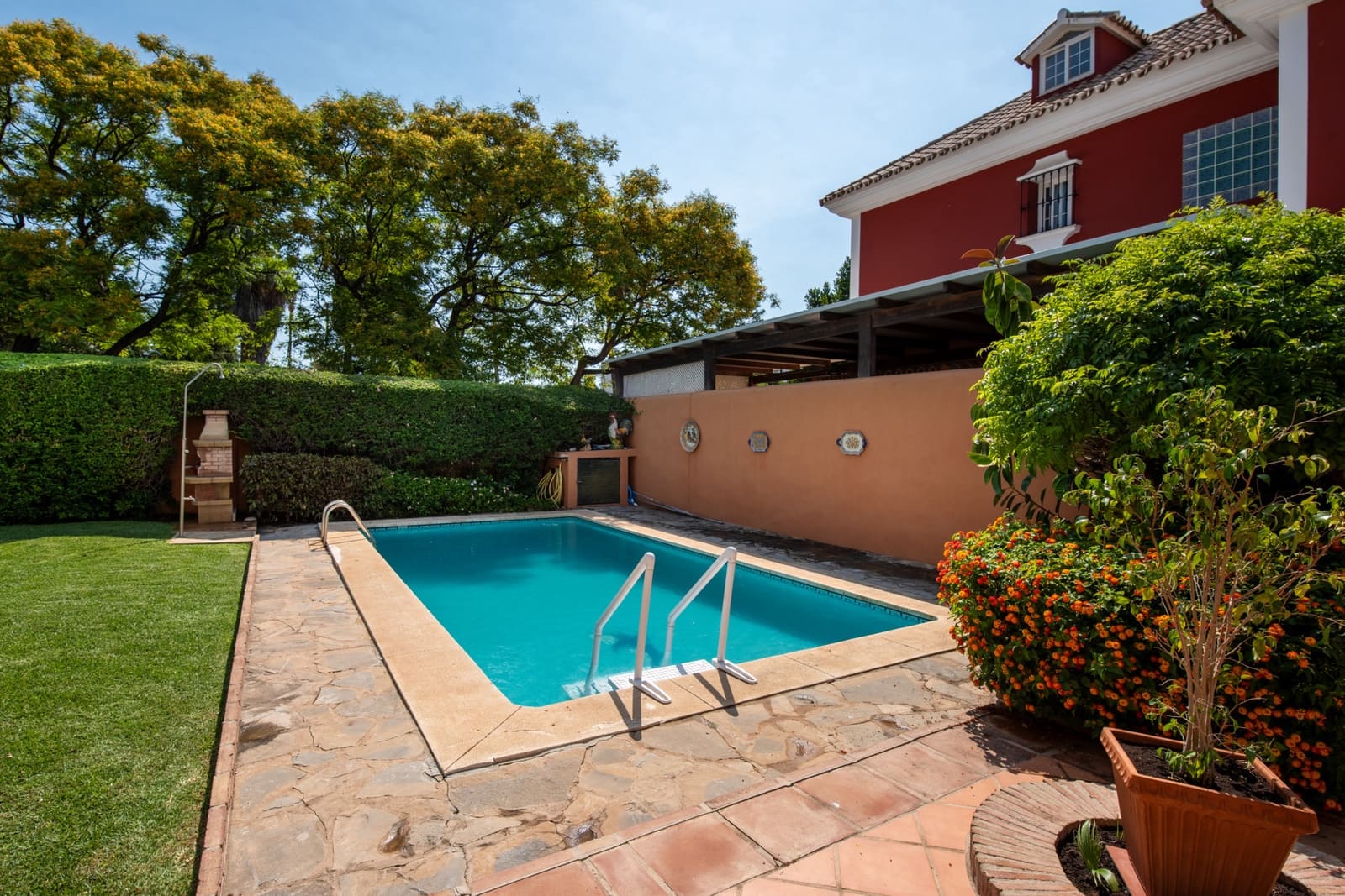 4 Zimmer Villa zu verkaufen in San Pedro de Alcantara mit Pool Garage - 1.850.000 € (Ref: 9898563)