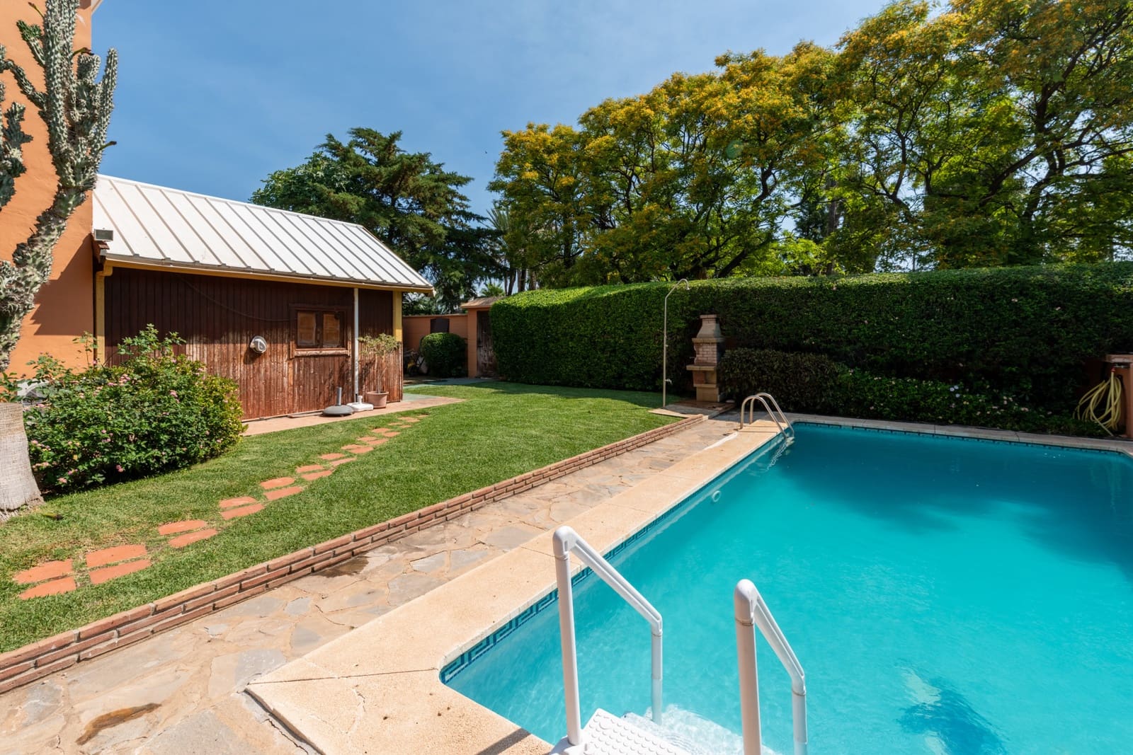 4 Zimmer Villa zu verkaufen in San Pedro de Alcantara mit Pool Garage - 1.850.000 € (Ref: 9898563)