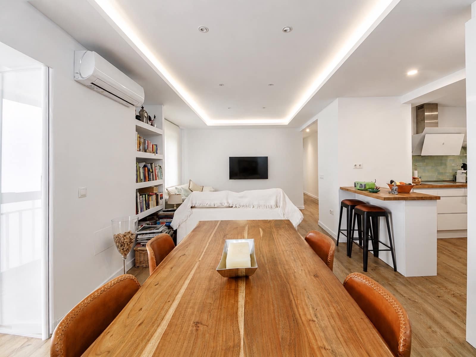 2 bedroom Apartment for sale in San Pedro de Alcantara - € 360,000 (Ref: 9915053)