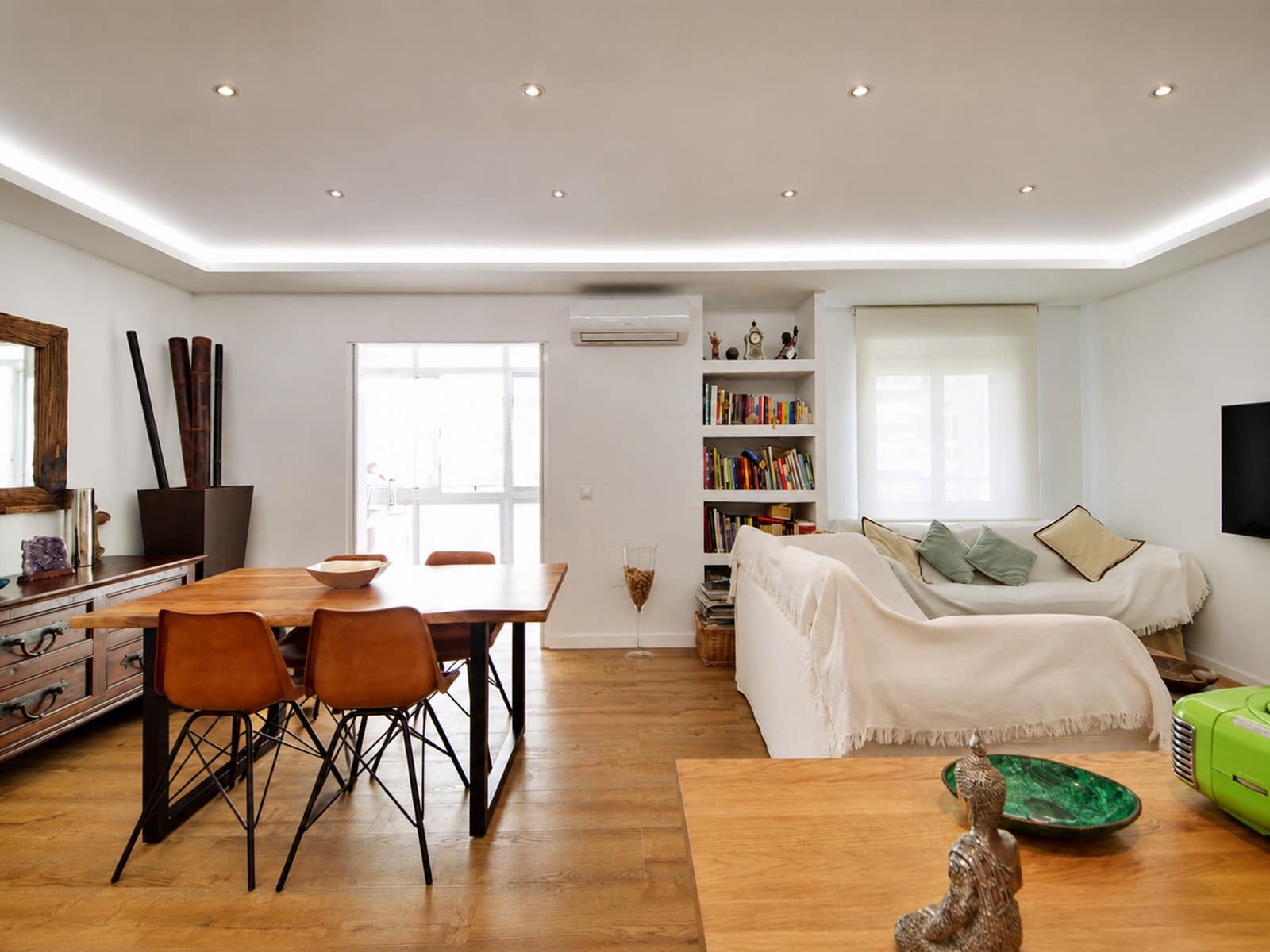 2 bedroom Apartment for sale in San Pedro de Alcantara - € 360,000 (Ref: 9915053)