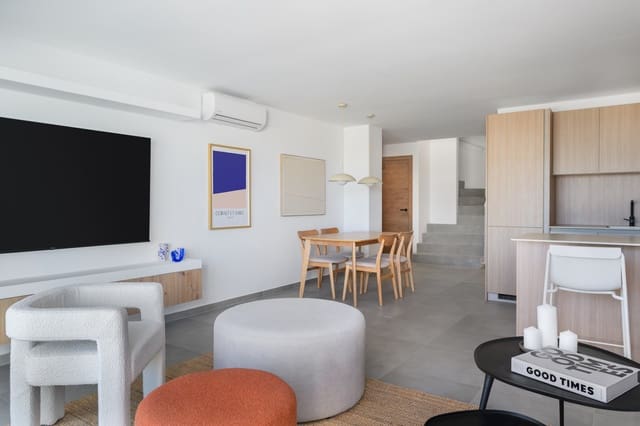 3 chambre Appartement à vendre à El Paraiso, Estepona - 695 000 € (Ref: 9918839)