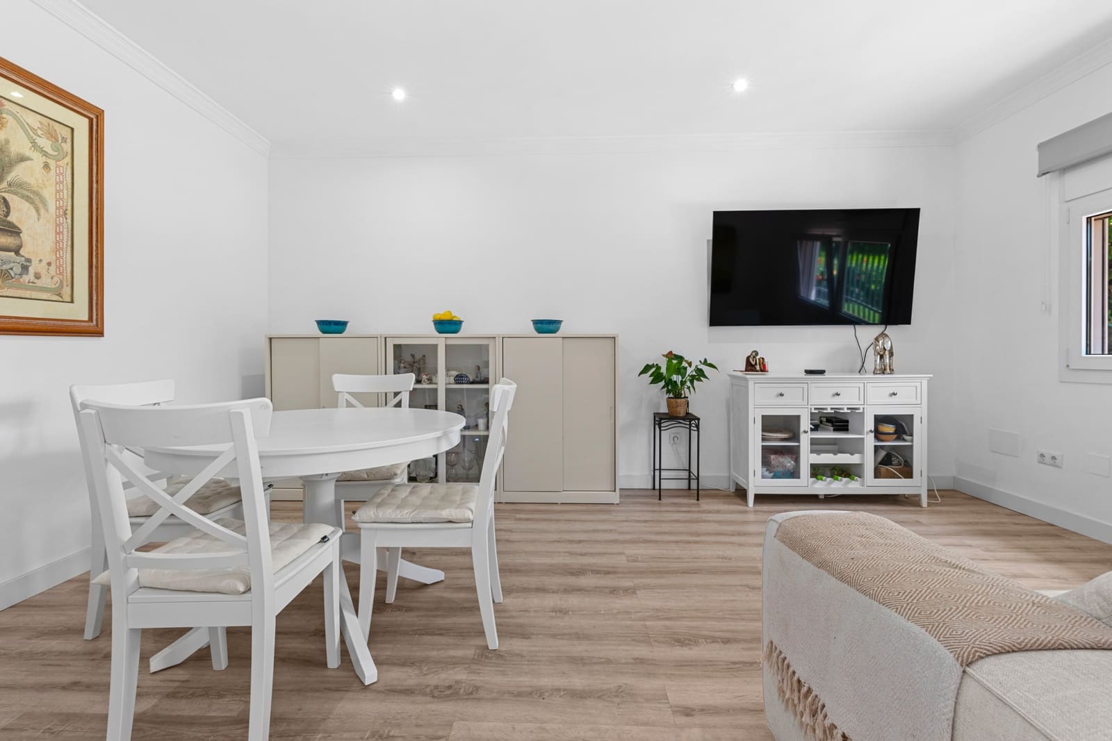 2 bedroom Semi-detached Villa for sale in San Pedro de Alcantara with pool garage - € 625,000 (Ref: 9938771)