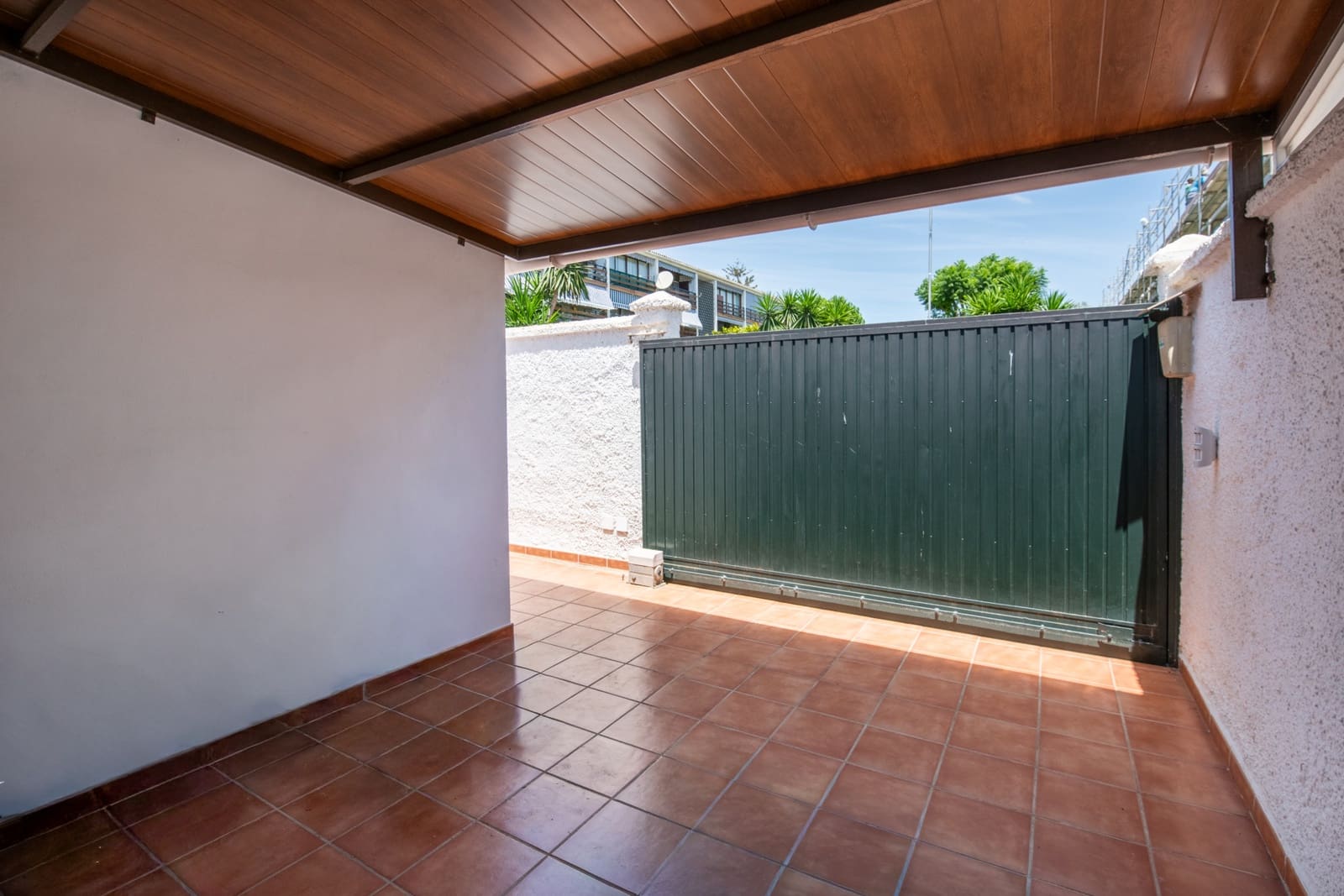 2 bedroom Semi-detached Villa for sale in San Pedro de Alcantara with pool garage - € 625,000 (Ref: 9938771)