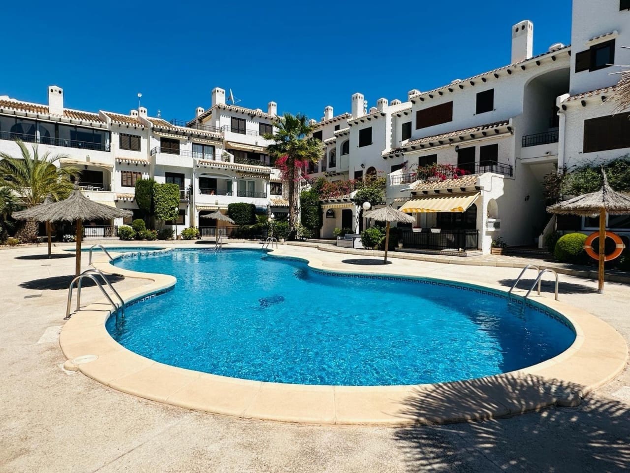 2 quarto Moradia para venda em Cabo Roig com piscina - 210 000 € (Ref: 10002413)