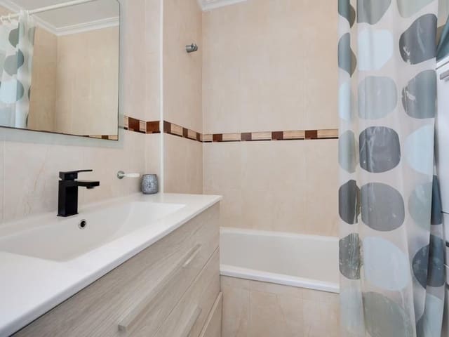 2 sypialnia Willa na sprzedaż w La Florida, Orihuela z basenem garażem - 235 000 € (Ref: 10002415)