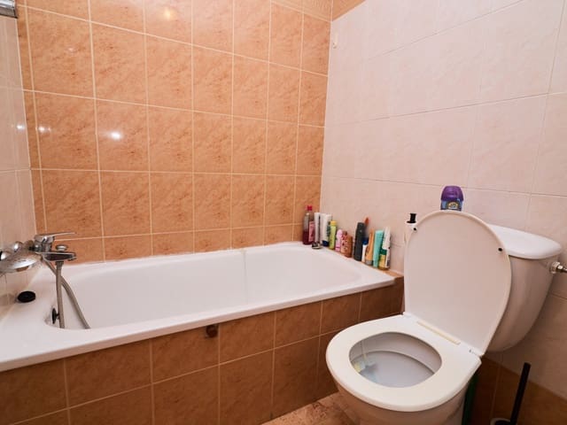 2 sovrum Villa till salu i El Limonar, Torrevieja med pool - 135 000 € (Ref: 10007138)