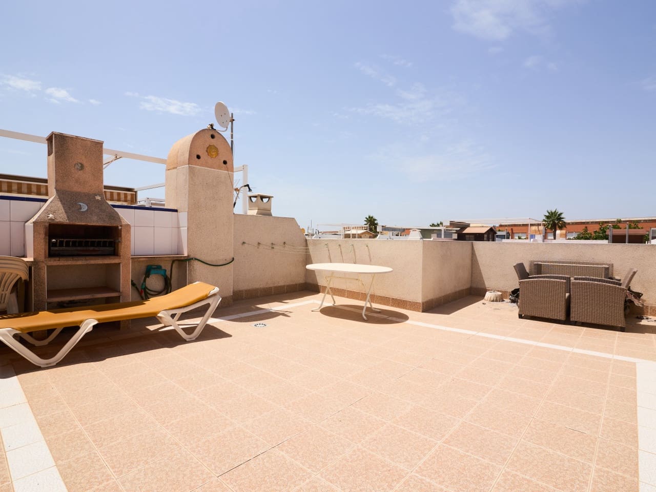 2 sovrum Villa till salu i El Limonar med pool - 135 000 € (Ref: 10007138)