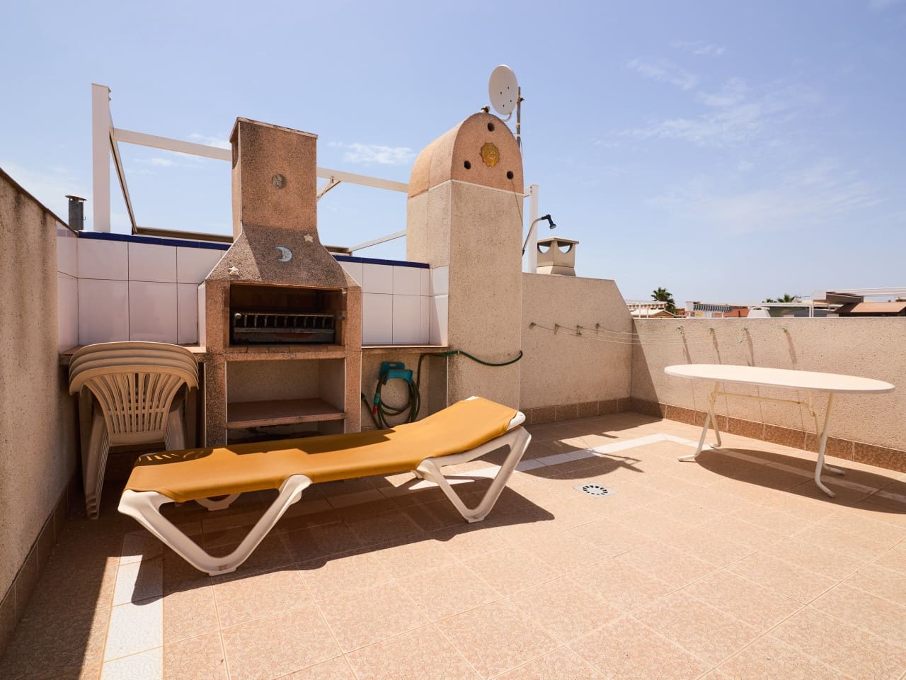 2 sovrum Villa till salu i El Limonar med pool - 135 000 € (Ref: 10007138)