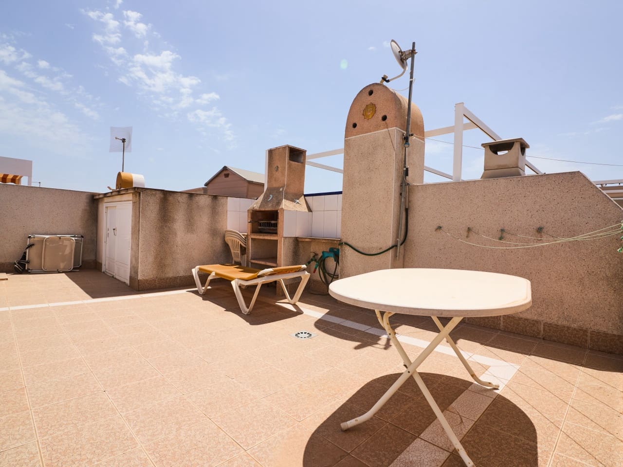 2 sovrum Villa till salu i El Limonar med pool - 135 000 € (Ref: 10007138)