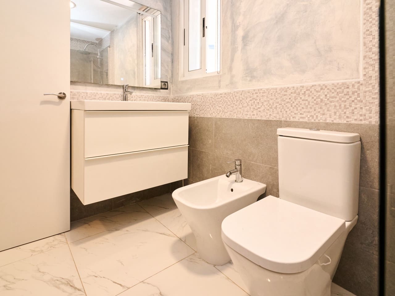 1 soverom Leilighet til salgs i Torrevieja med svømmebasseng - € 135 000 (Ref: 10012669)