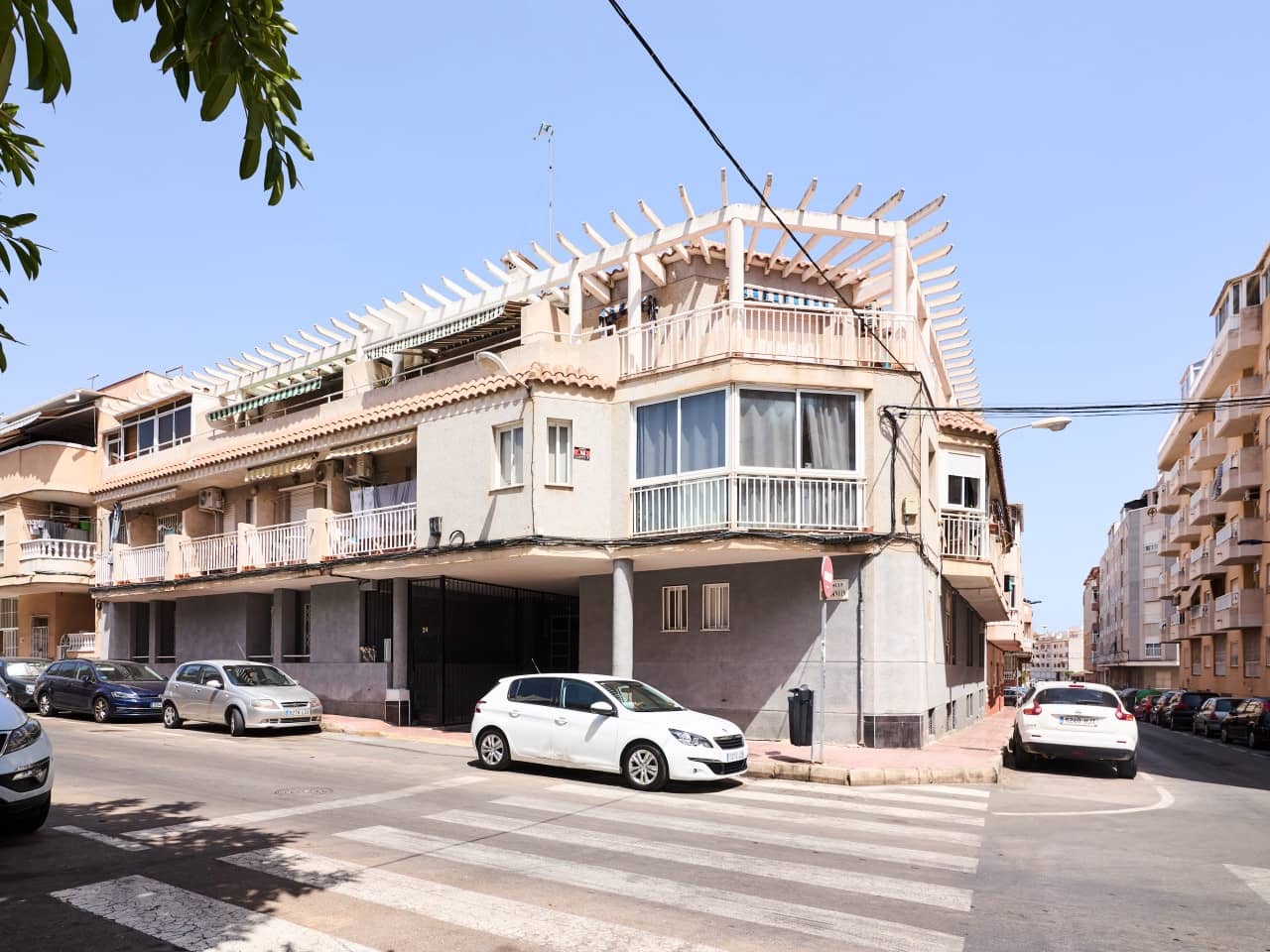 1 soverom Leilighet til salgs i Torrevieja med svømmebasseng - € 135 000 (Ref: 10012669)