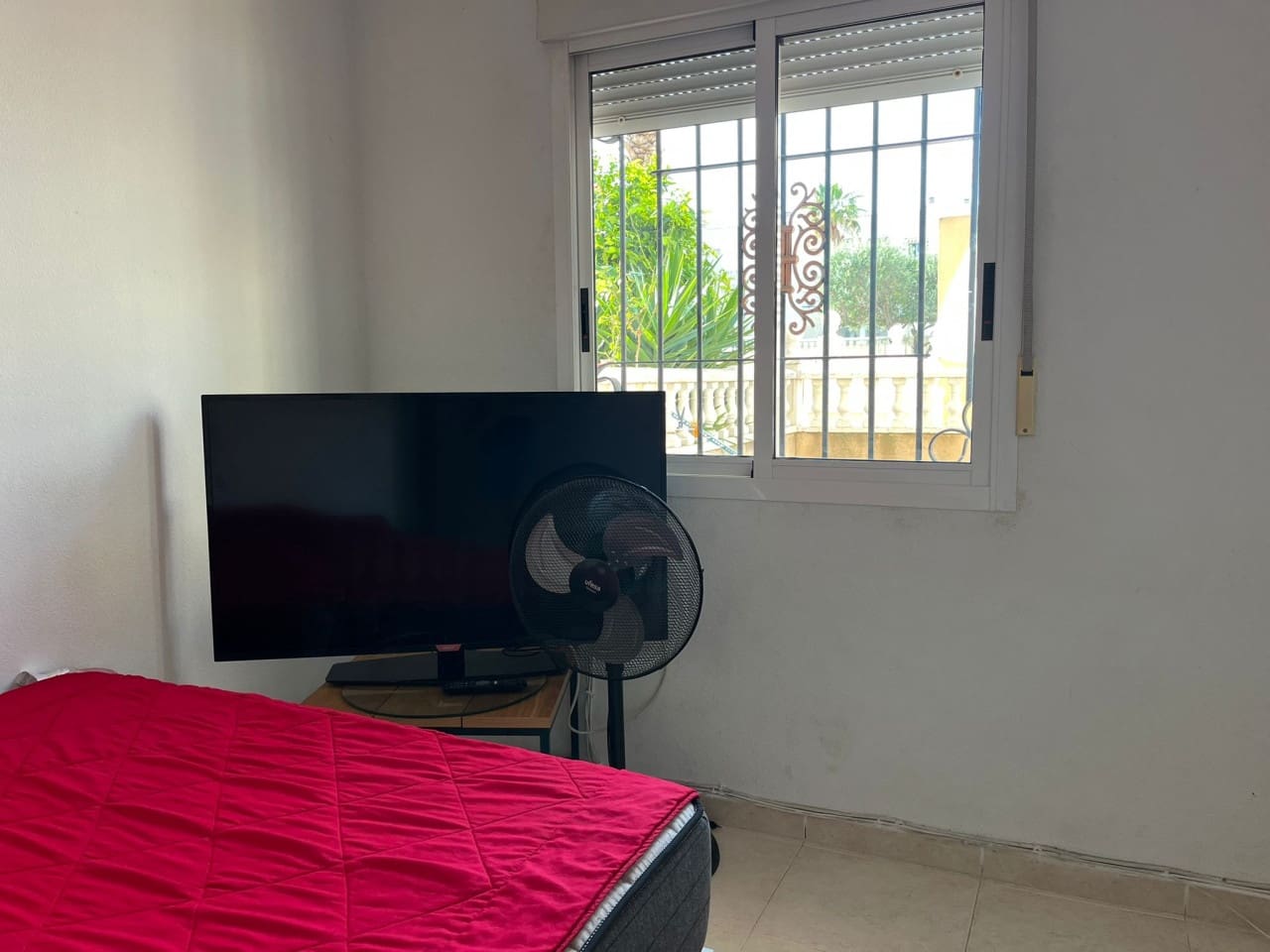 Apartamento de 2 habitaciones en Torrevieja en venta con piscina garaje - 157.160 € (Ref: 10016762)