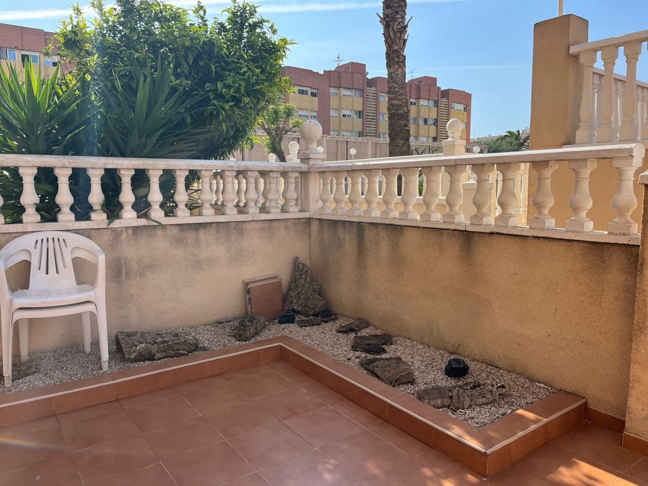 Apartamento de 2 habitaciones en Torrevieja en venta con piscina garaje - 157.160 € (Ref: 10016762)