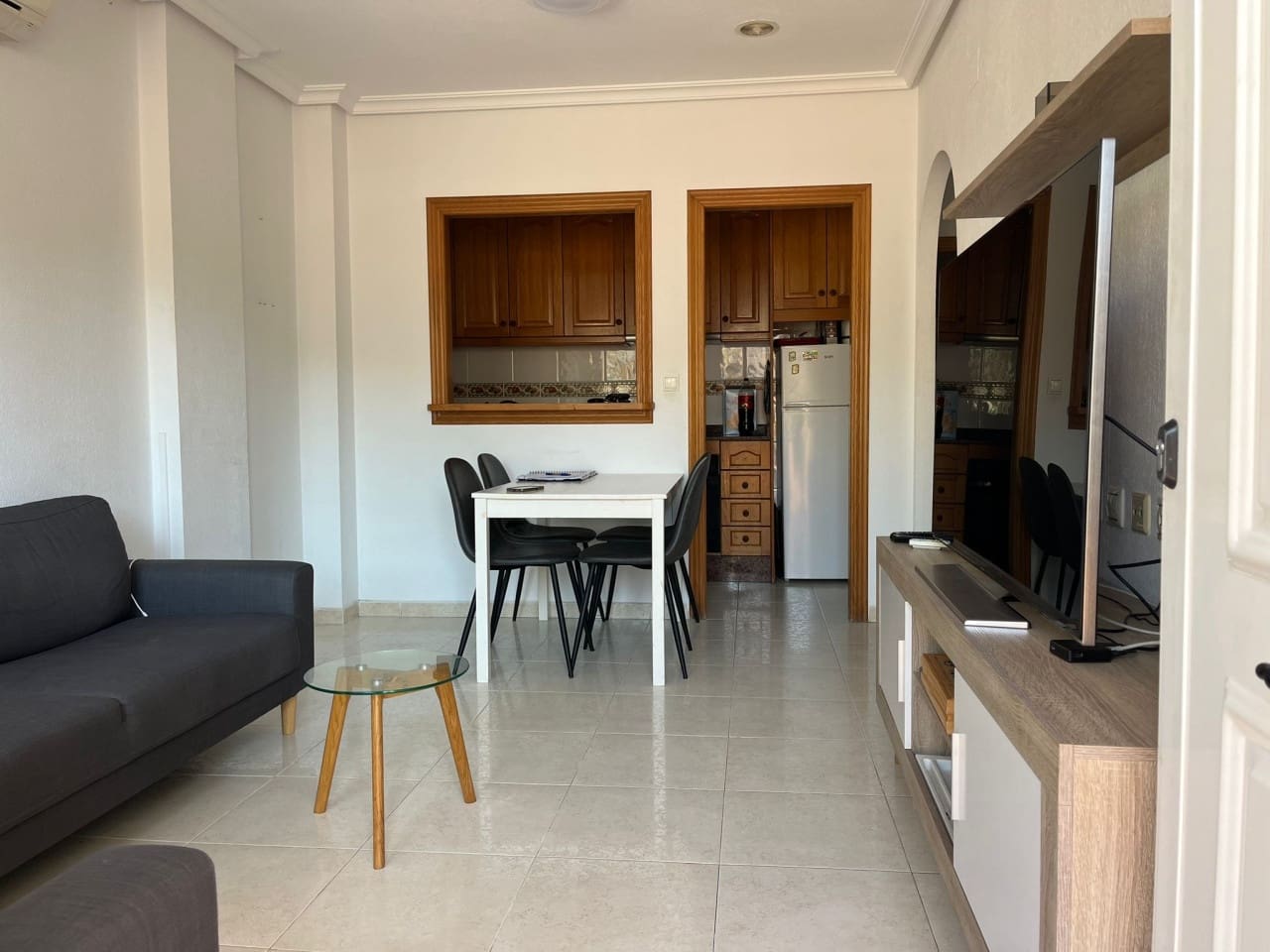 Apartamento de 2 habitaciones en Torrevieja en venta con piscina garaje - 157.160 € (Ref: 10016762)